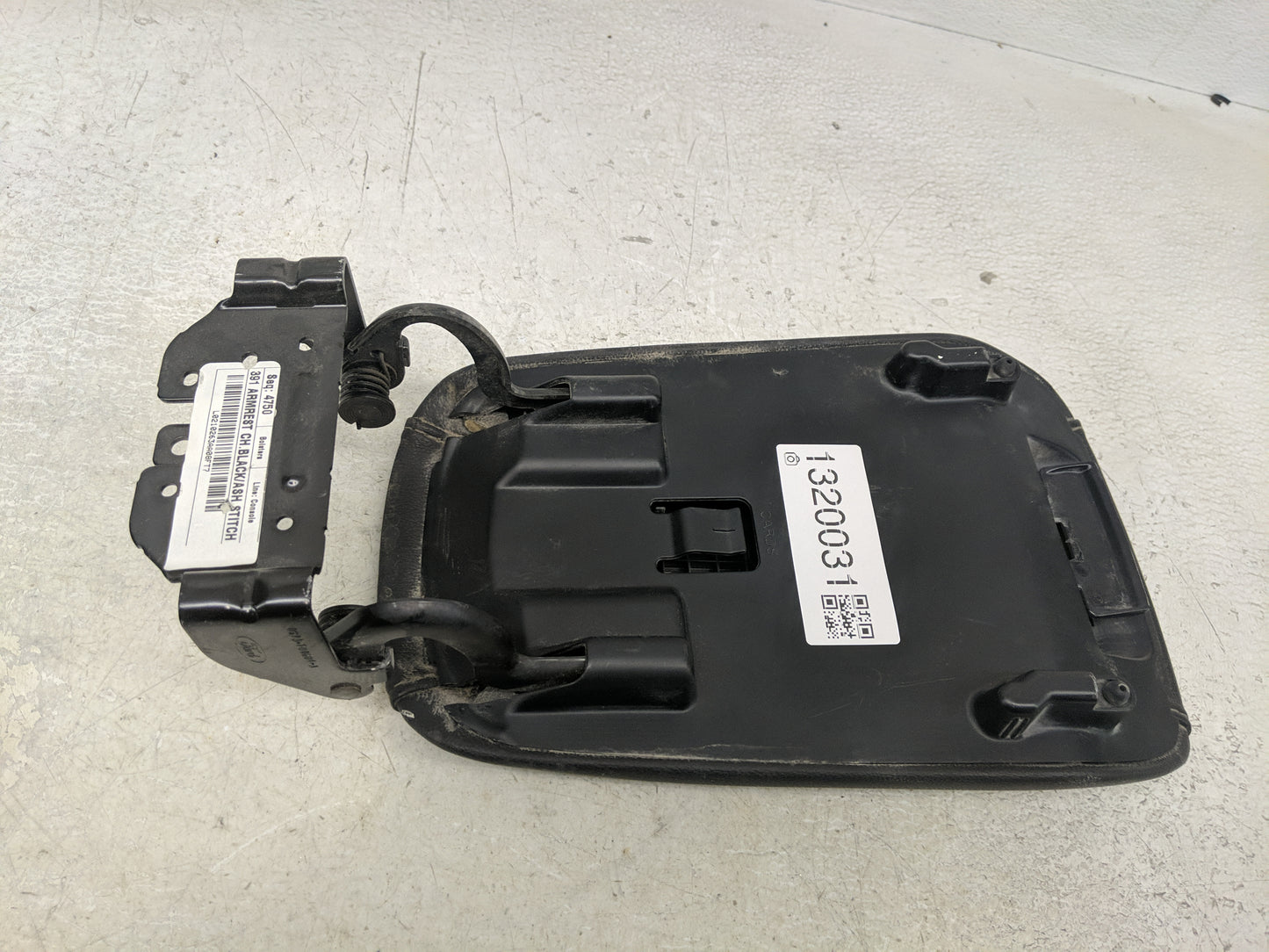 2015 Ford Fusion Center Console Armrest Cover Lid Fits OEM Used Auto Parts - Oemusedautoparts1.com