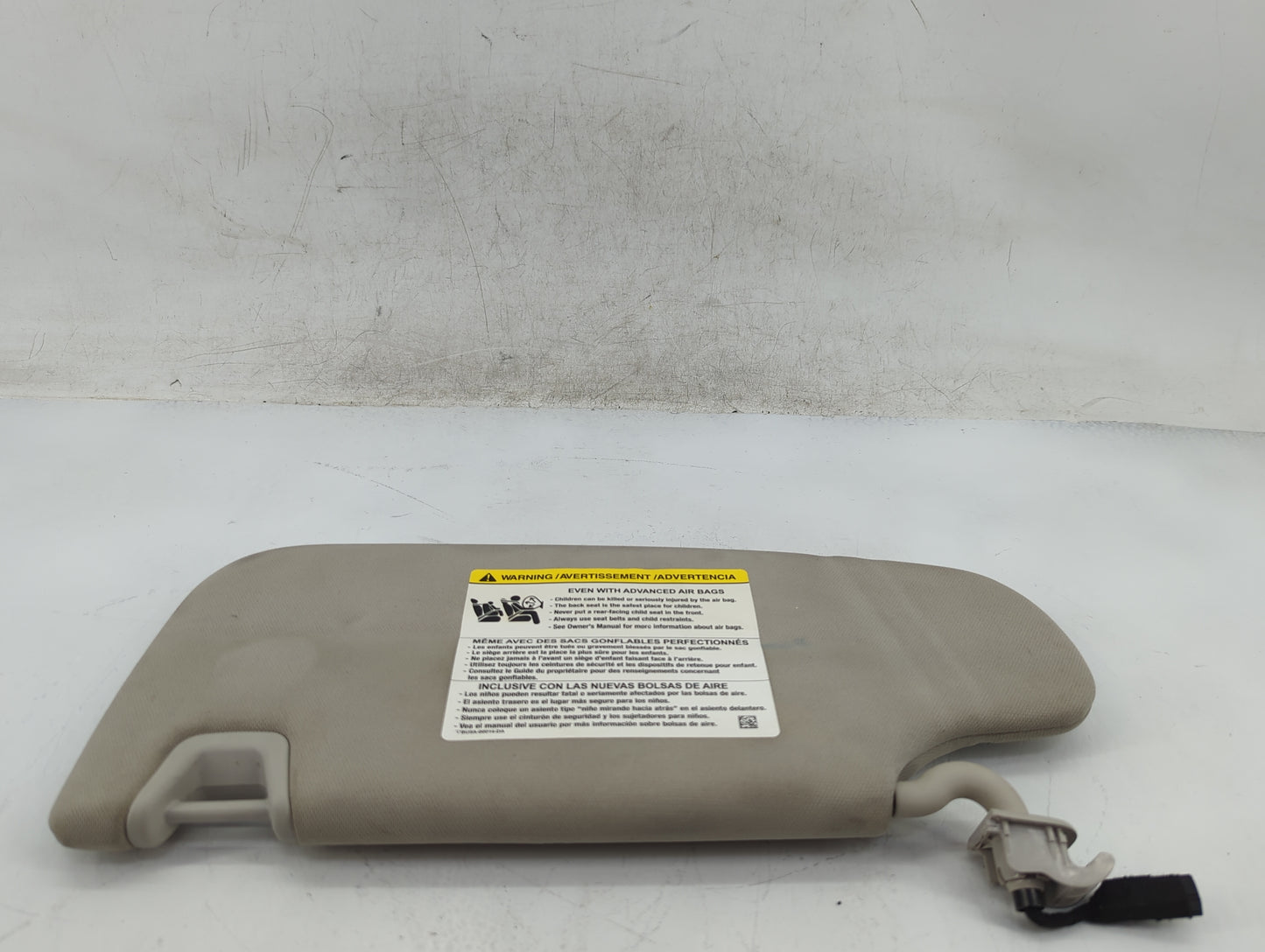 2015-2016 Ford Fusion Sun Visor Shade Replacement Passenger Right Mirror Fits Fits 2015 2016 OEM Used Auto Parts - Oemusedau