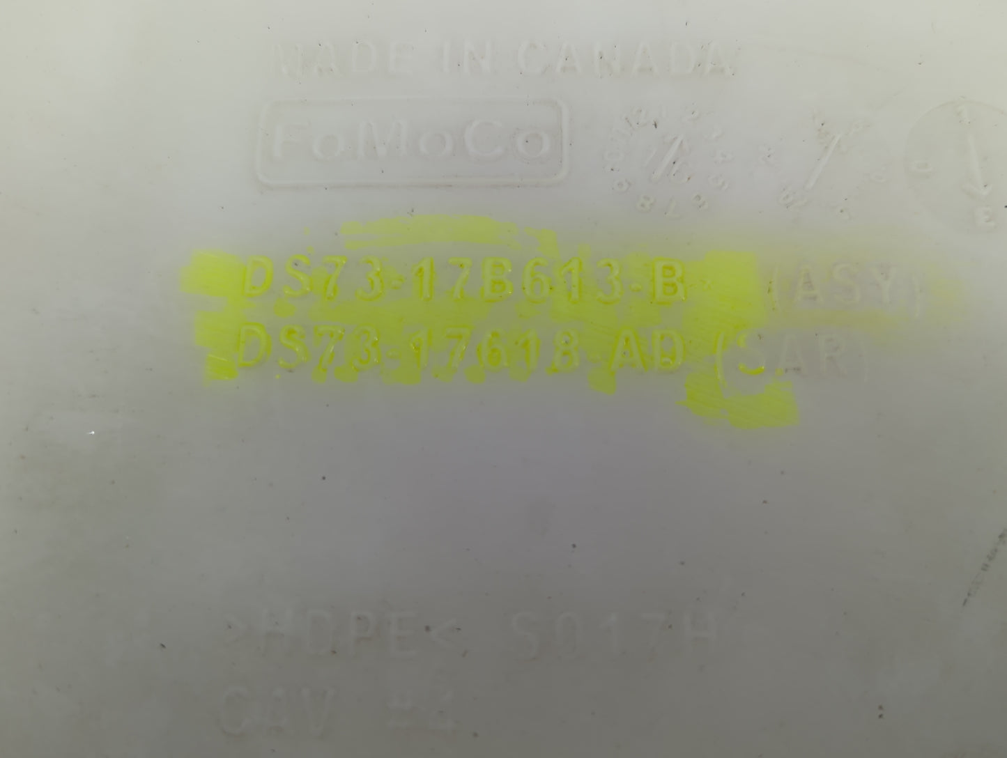 2015-2016 Ford Fusion Windshield Washer Fluid Reservoir Bottle Oem - Oemusedautoparts1.com
