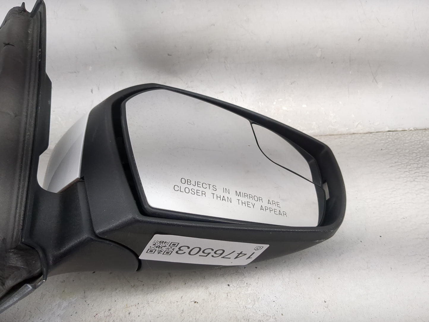 2015-2017 Ford Fusion Passenger Side View Mirror - Right Door Mirror OEM Used - Oemusedautoparts1.com