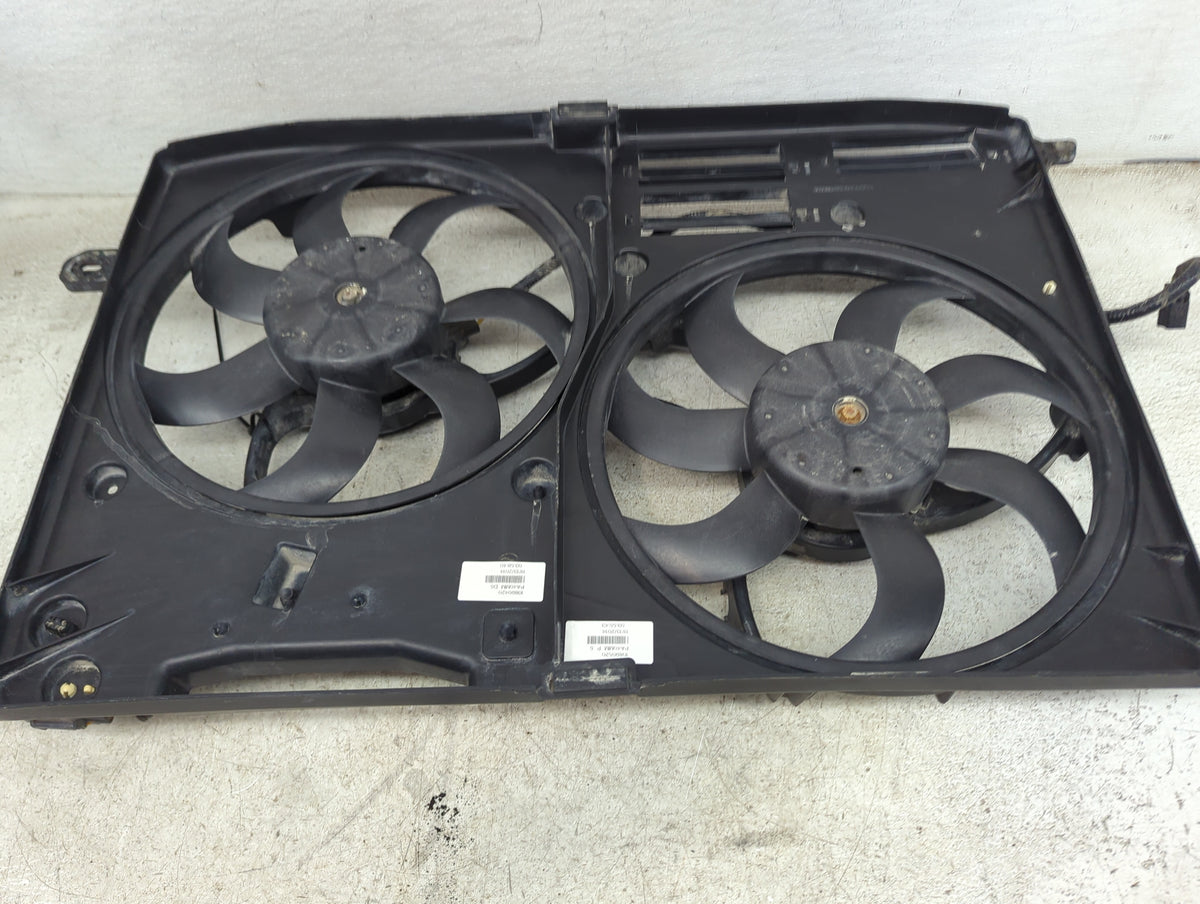 2013-2020 Ford Fusion Electric Radiator Cooling Fan Motor Assembly P/N:DG9T-8C290-DG 10890420 Fits OEM Used Auto Parts - Oem