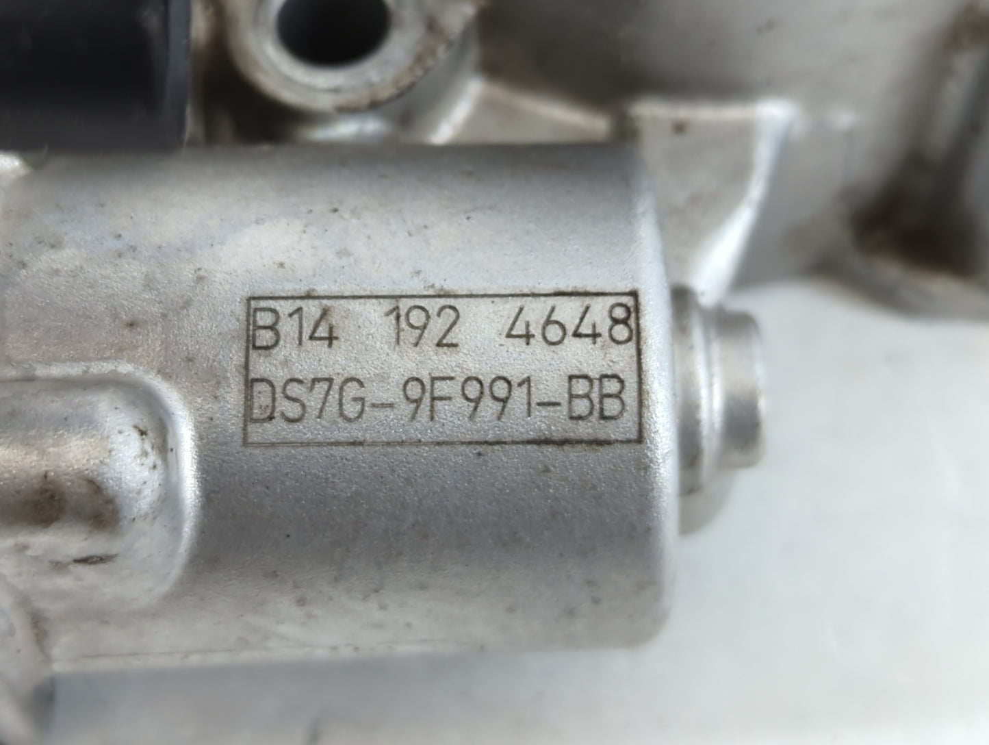 2014-2020 Ford Fusion Throttle Body P/N:DS9G-9F991-BB B14 192 4648 Fits Fits 2014 2015 2016 2017 2018 2019 2020 OEM Used Aut