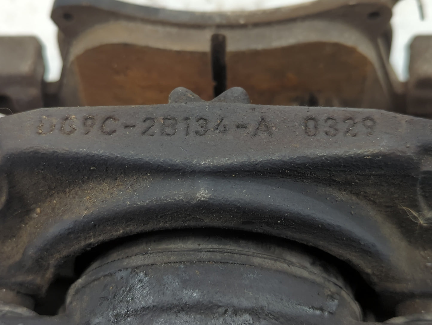 2015 Ford Mondeo Front Passenger Right Brake Caliper - Oemusedautoparts1.com