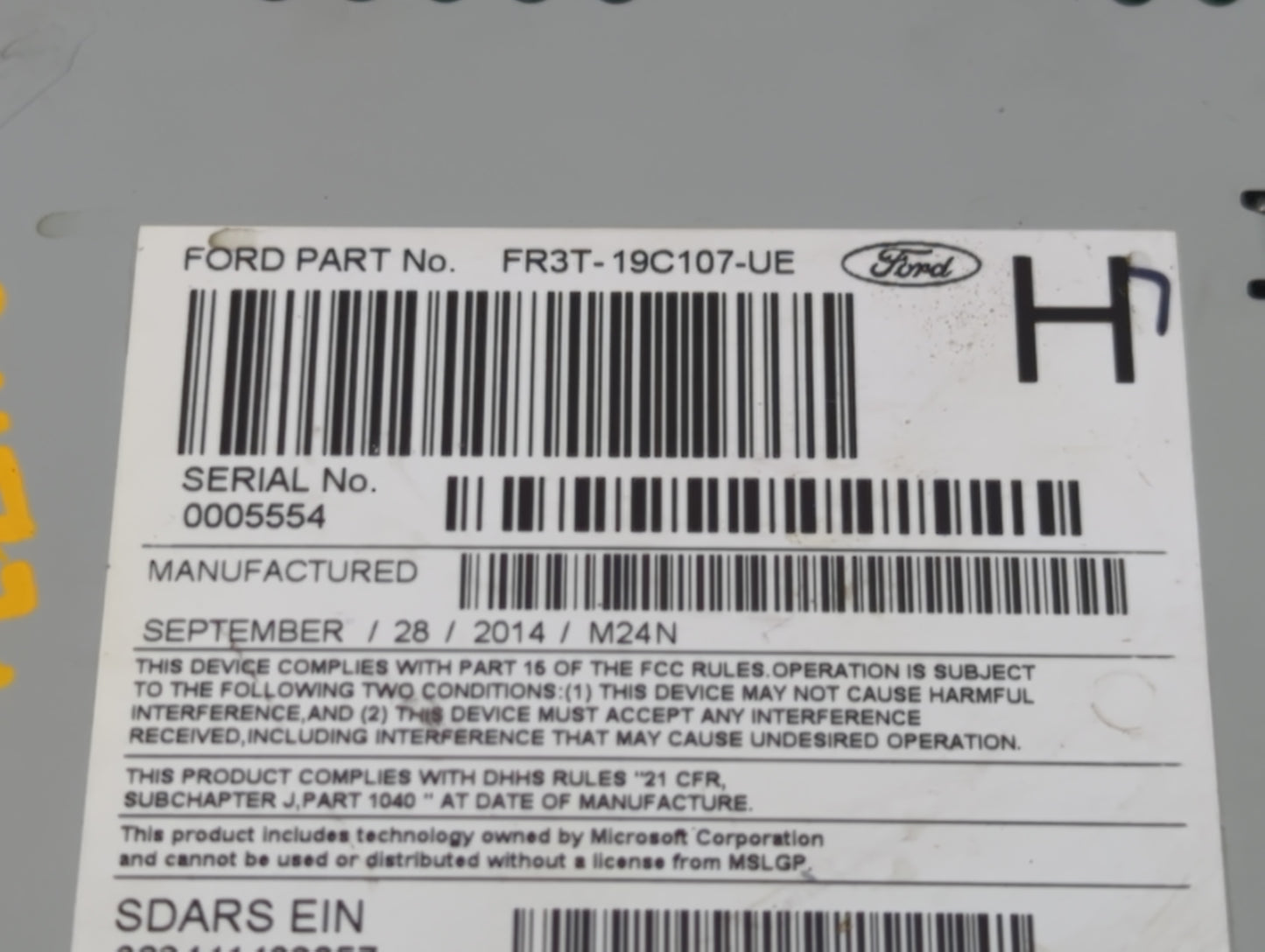 2015 Ford Mustang Radio AM FM Cd Player Receiver Replacement P/N:FR3T-19C107-UE FR3T-19C107-TE Fits OEM Used Auto Parts - Oe