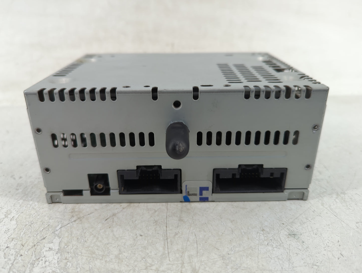 2015-2016 Ford Mustang Radio AM FM Cd Player Receiver Replacement P/N:FR3T-19C107-SE Fits Fits 2015 2016 OEM Used Auto Parts