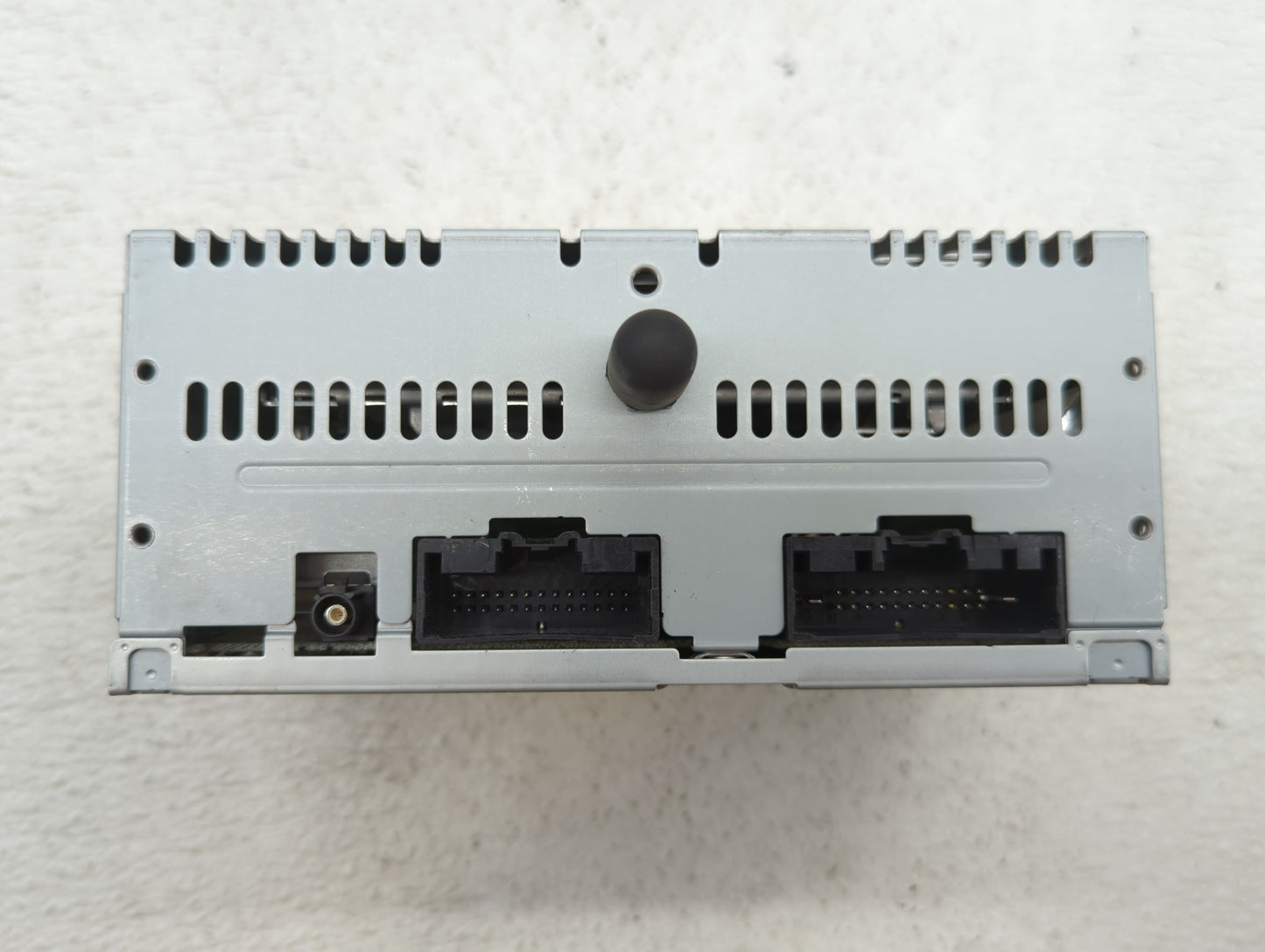 2015-2016 Ford Mustang Am Fm Cd Player Radio Receiver - Oemusedautoparts1.com