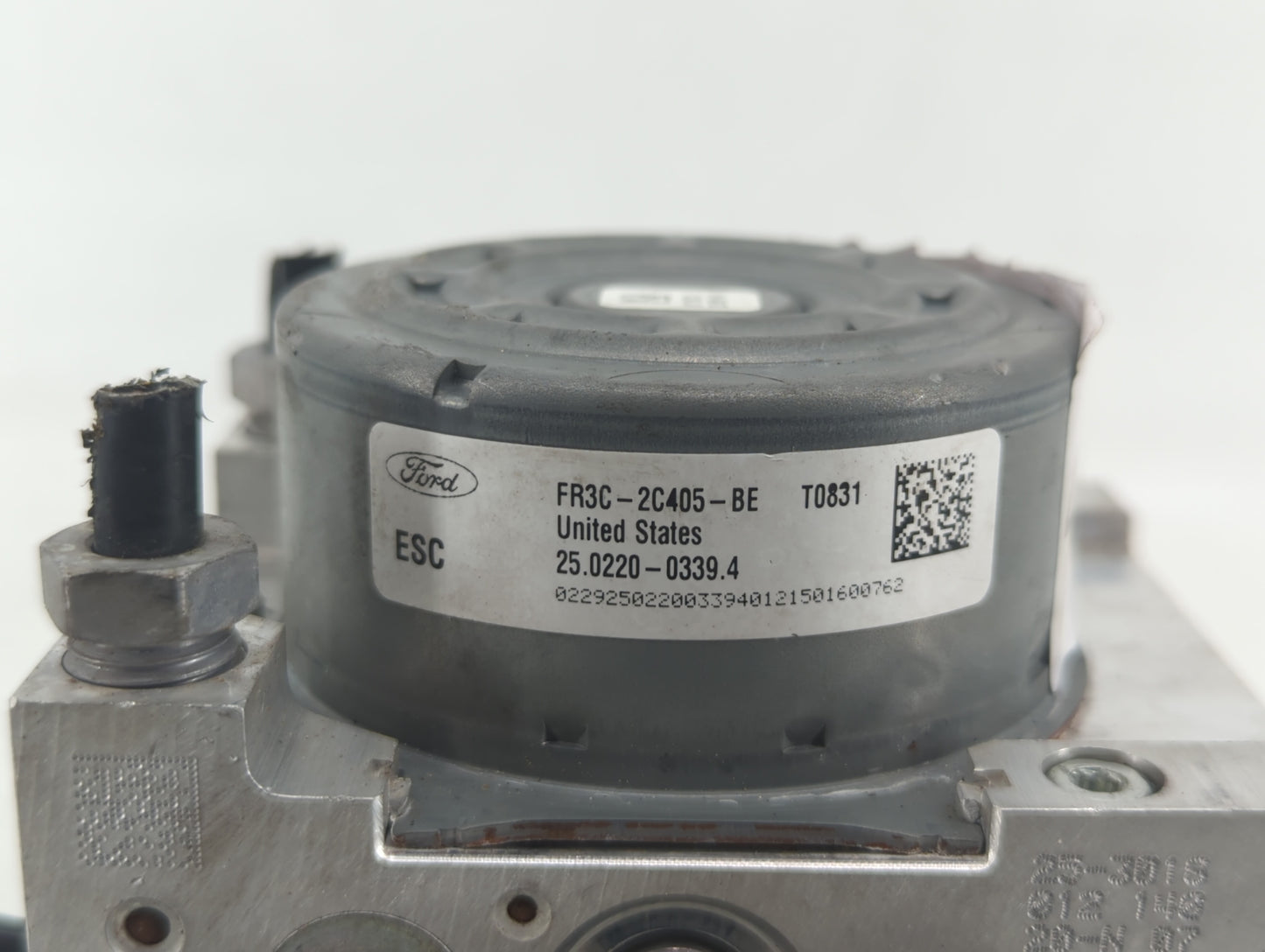 2015 Ford Mustang ABS Pump Control Module Replacement P/N:FR3C-2C405-BD FR3C-2C405-BE Fits OEM Used Auto Parts - Oemusedauto