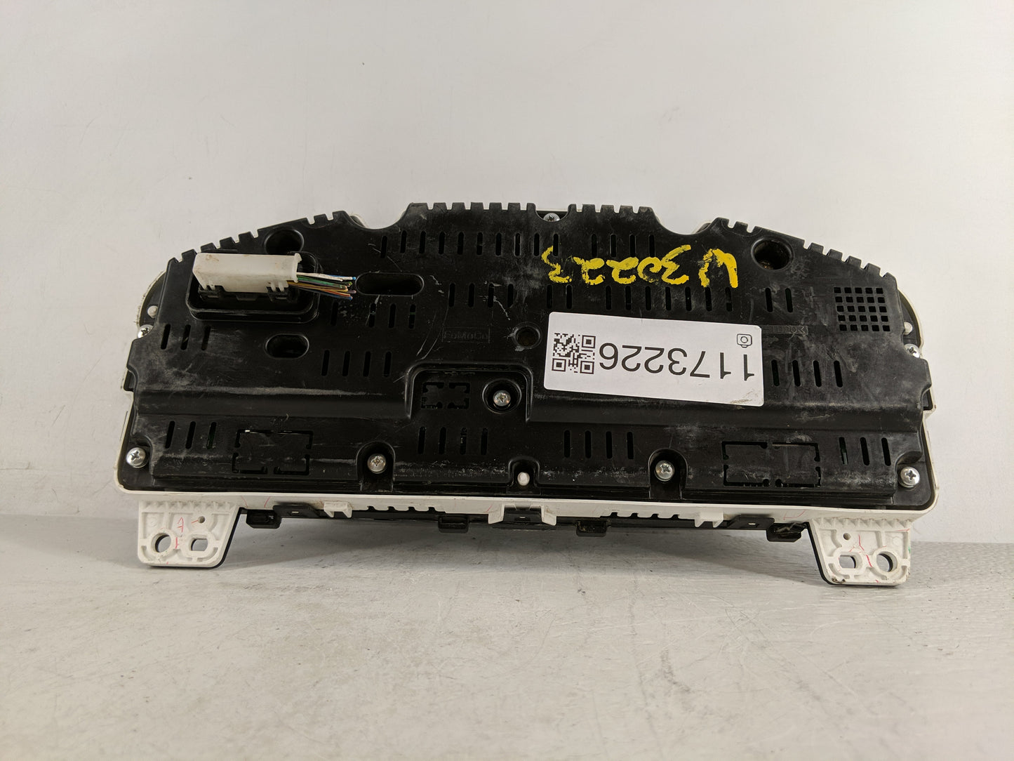 2015 Ford Taurus Instrument Cluster Speedometer Gauges P/N:FG1T-10849-EC Fits OEM Used Auto Parts - Oemusedautoparts1.com