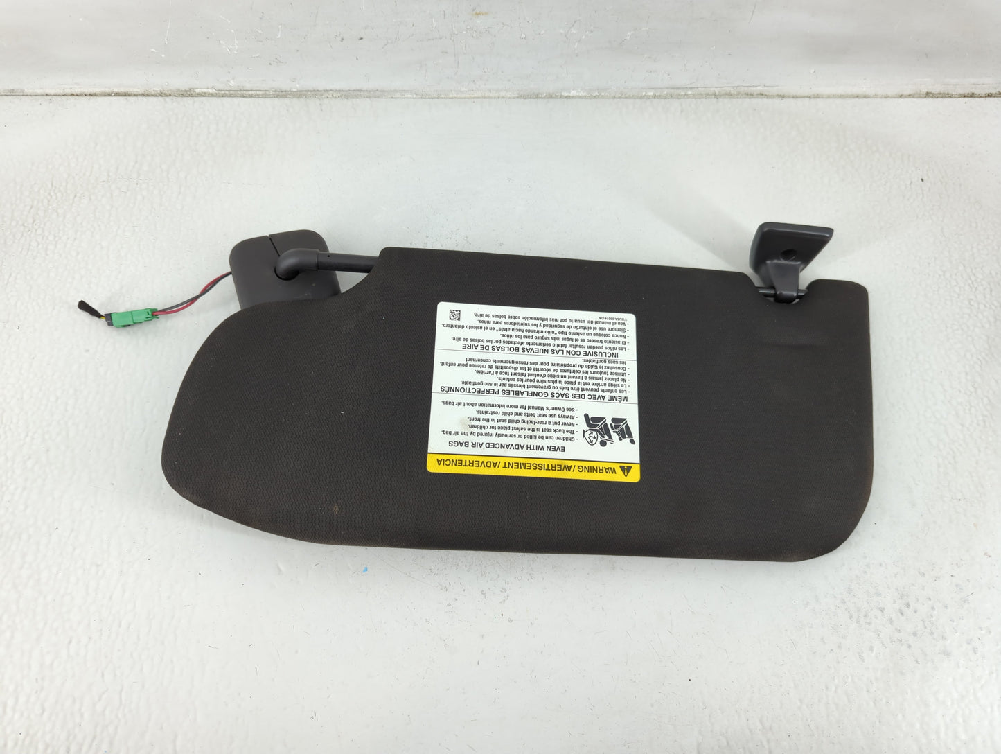 2013-2019 Ford Taurus Sun Visor Shade Replacement Passenger Right Mirror Fits OEM Used Auto Parts - Oemusedautoparts1.com