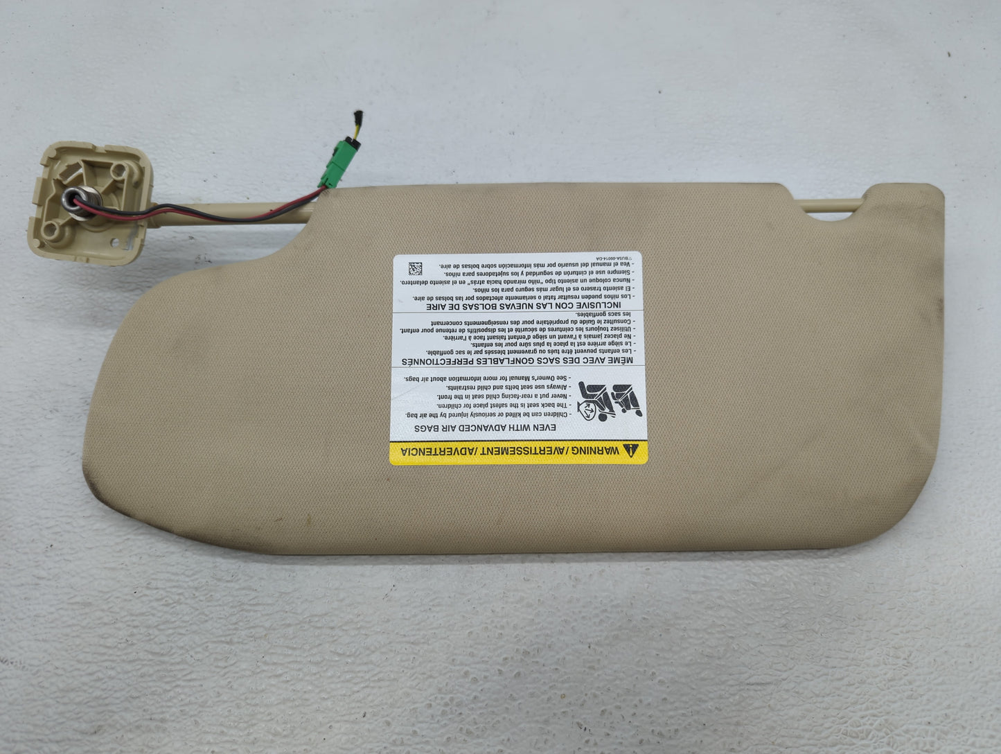 2013-2019 Ford Taurus Sun Visor Shade Replacement Driver Left Mirror Fits Fits 2013 2014 2015 2016 2017 2018 2019 OEM Used A