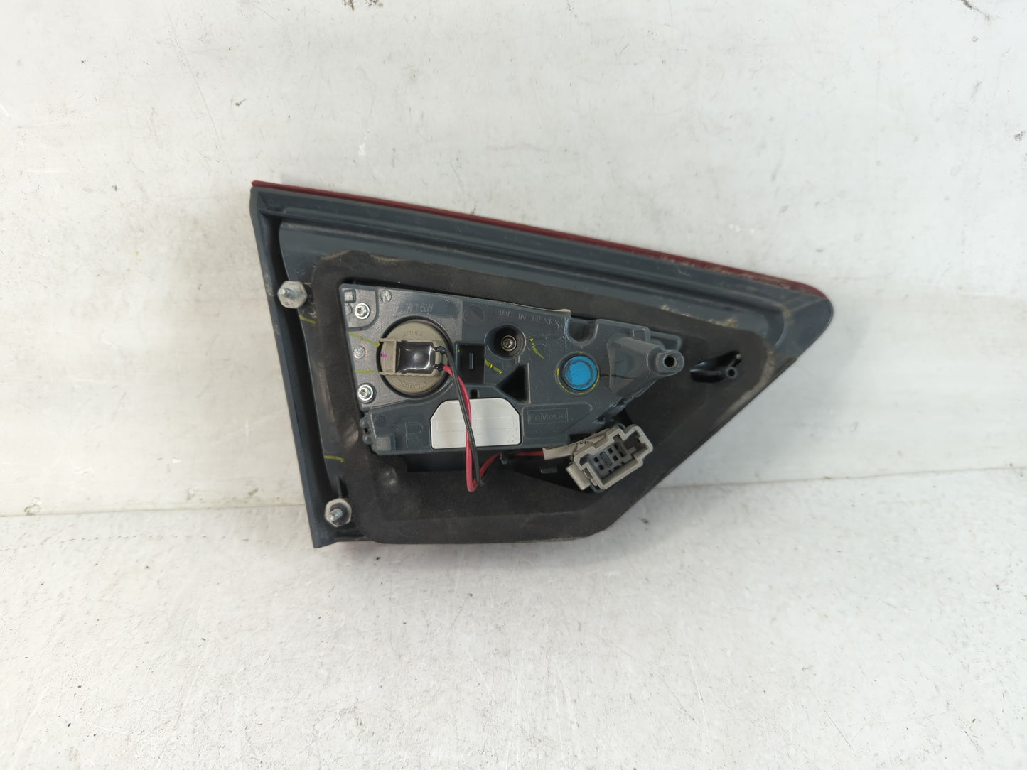 2013-2019 Ford Taurus Tail Light Assembly Passenger Right OEM P/N:DG73-13A602-AF Fits Fits 2013 2014 2015 2016 2017 2018 201