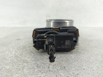 2014-2022 Gmc Sierra 1500 Throttle Body P/N:12713775 12617792 Fits Fits 2014 2015 2016 2017 2018 2019 2020 2021 2022 OEM Used Auto Parts