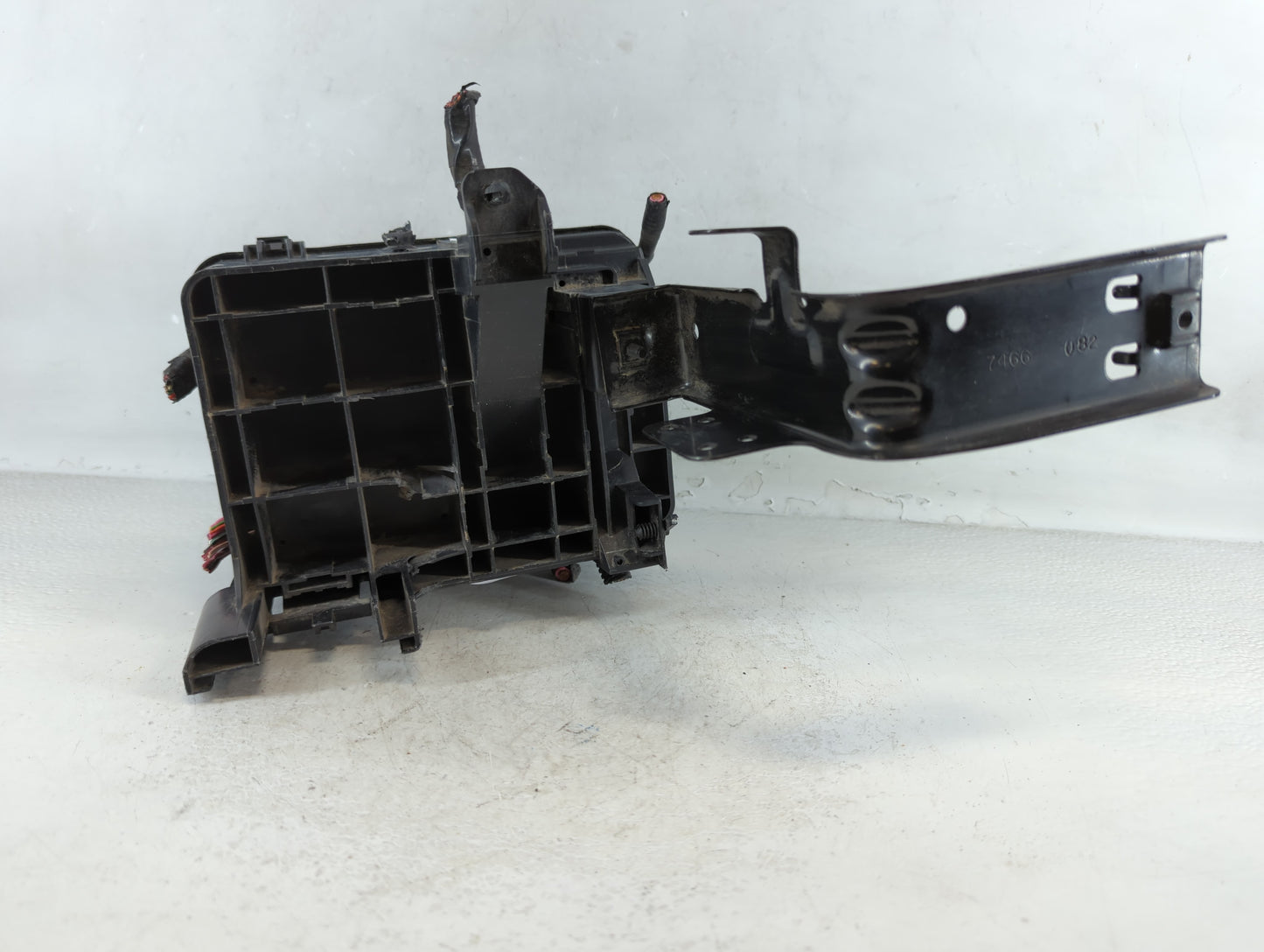 2013-2015 Gmc Terrain Fusebox Fuse Box Panel Relay Module P/N:22929762 Fits Fits 2013 2014 2015 OEM Used Auto Parts - Oemuse