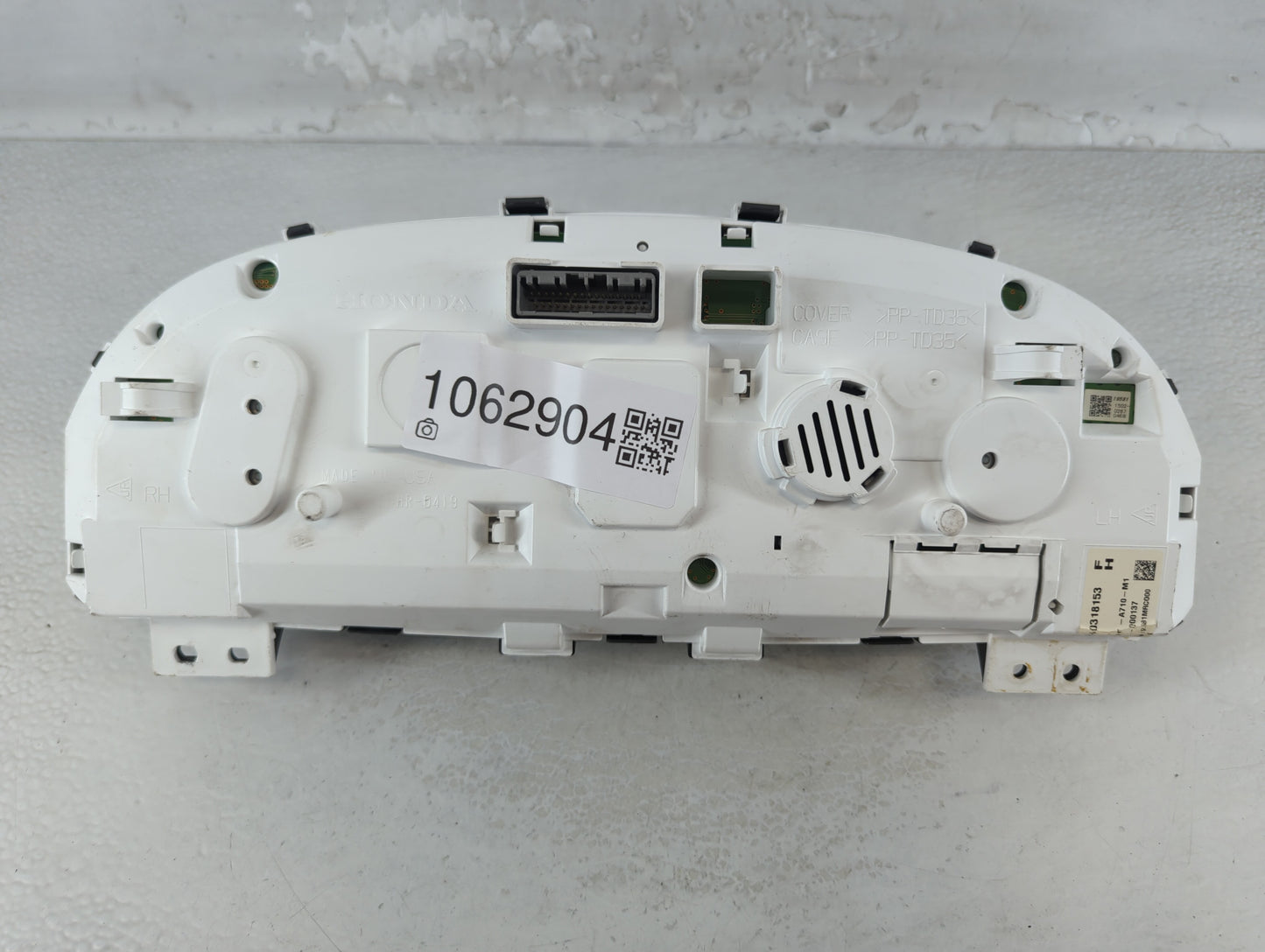 2015-2017 Honda Accord Instrument Cluster Speedometer Gauges P/N:78100-T2F-A710-M1 Fits Fits 2015 2016 2017 OEM Used Auto Pa