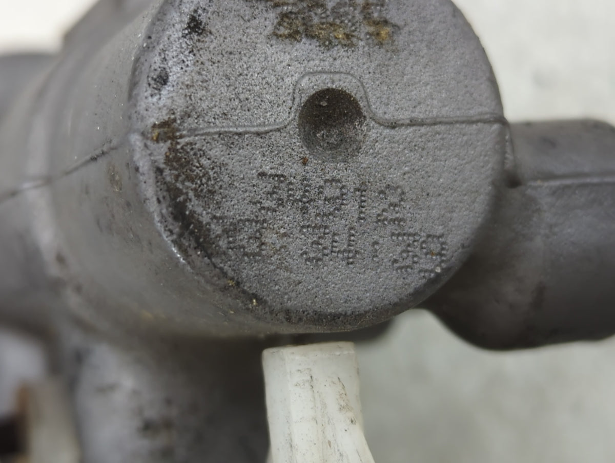 2013-2017 Honda Accord Brake Master Cylinder 1290541 - Oemusedautoparts1.com