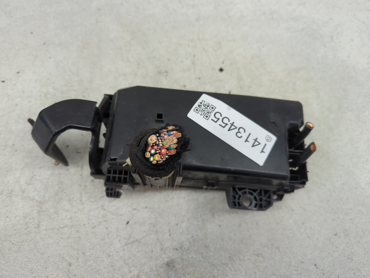 2014-2017 Honda Accord Fusebox Fuse Box Panel Relay Module Fits Fits 2014 2015 2016 2017 OEM Used Auto Parts - Oemusedautopa