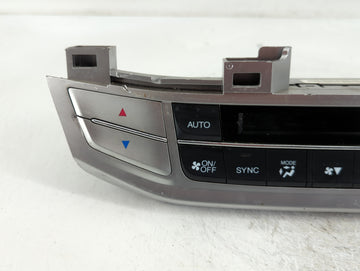 2013-2015 Honda Accord Climate Control Module Temperature AC/Heater Replacement P/N:BH 79600 T2F A611 M1 Fits Fits 2013 2014 2015 OEM Used Auto Parts