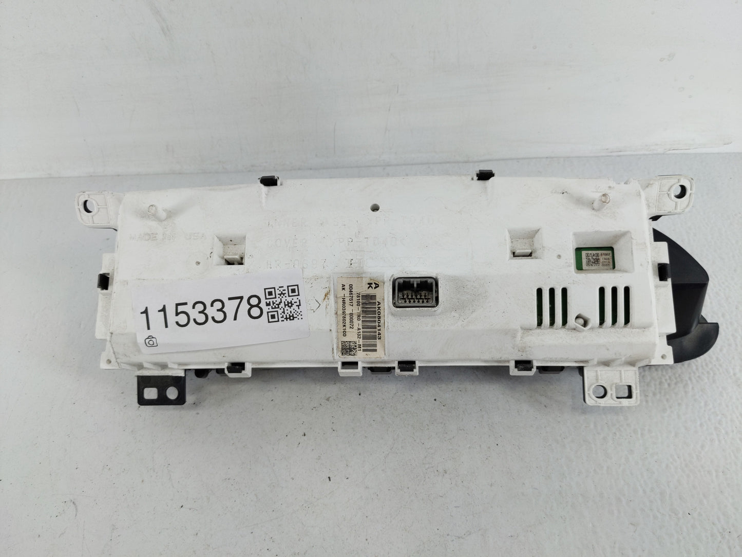 2014-2015 Honda Civic Instrument Cluster Speedometer Gauges P/N:78100-TR0-A132-M1 Fits Fits 2014 2015 OEM Used Auto Parts -