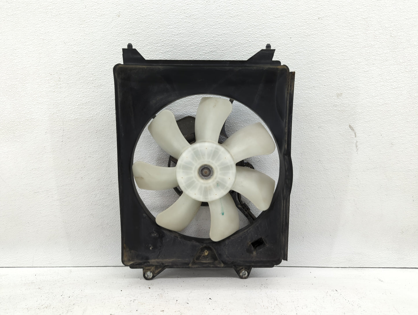 2012-2015 Honda Civic Left Radiator Fan Motor Assembly Cream - Oemusedautoparts1.com