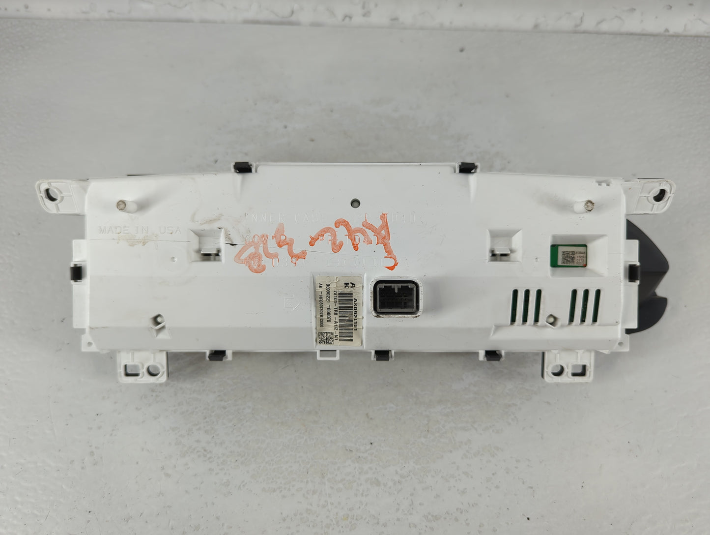 2012-2015 Honda Civic Instrument Cluster Speedometer Gauges P/N:78100-TR0-A132-M1 Fits Fits 2012 2013 2014 2015 OEM Used Aut