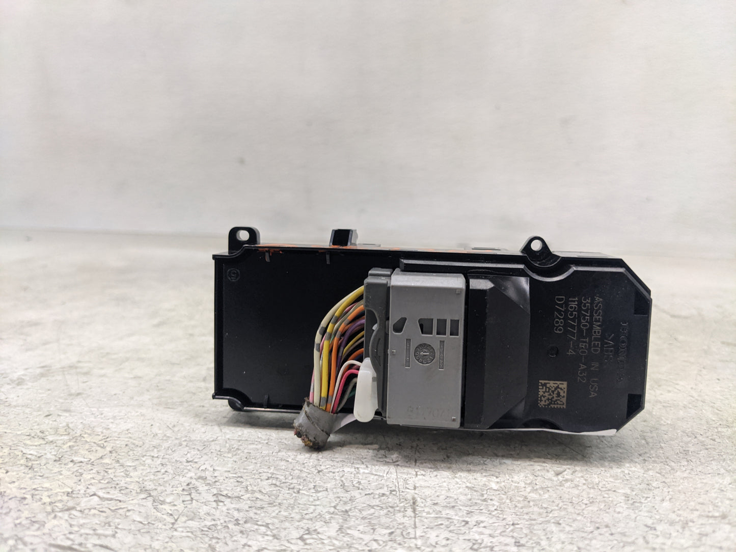 2011-2017 Honda Odyssey Master Power Window Switch Replacement Driver Side Left P/N:35750-TE0-A32 35750TK8A410M1 Fits OEM Us