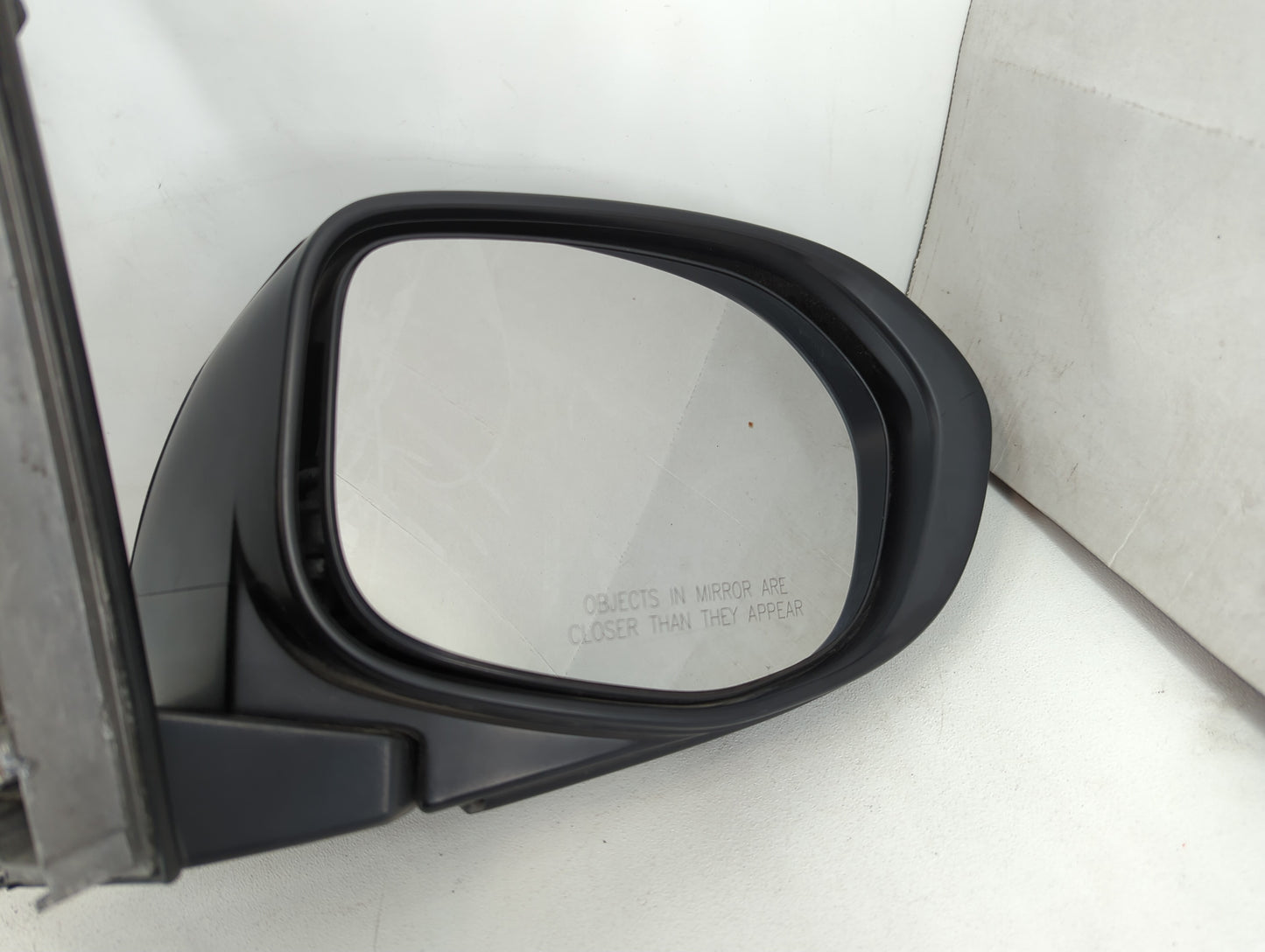 2014-2017 Honda Odyssey Passenger Side View Mirror - Right Door Mirror OEM Used - Oemusedautoparts1.com