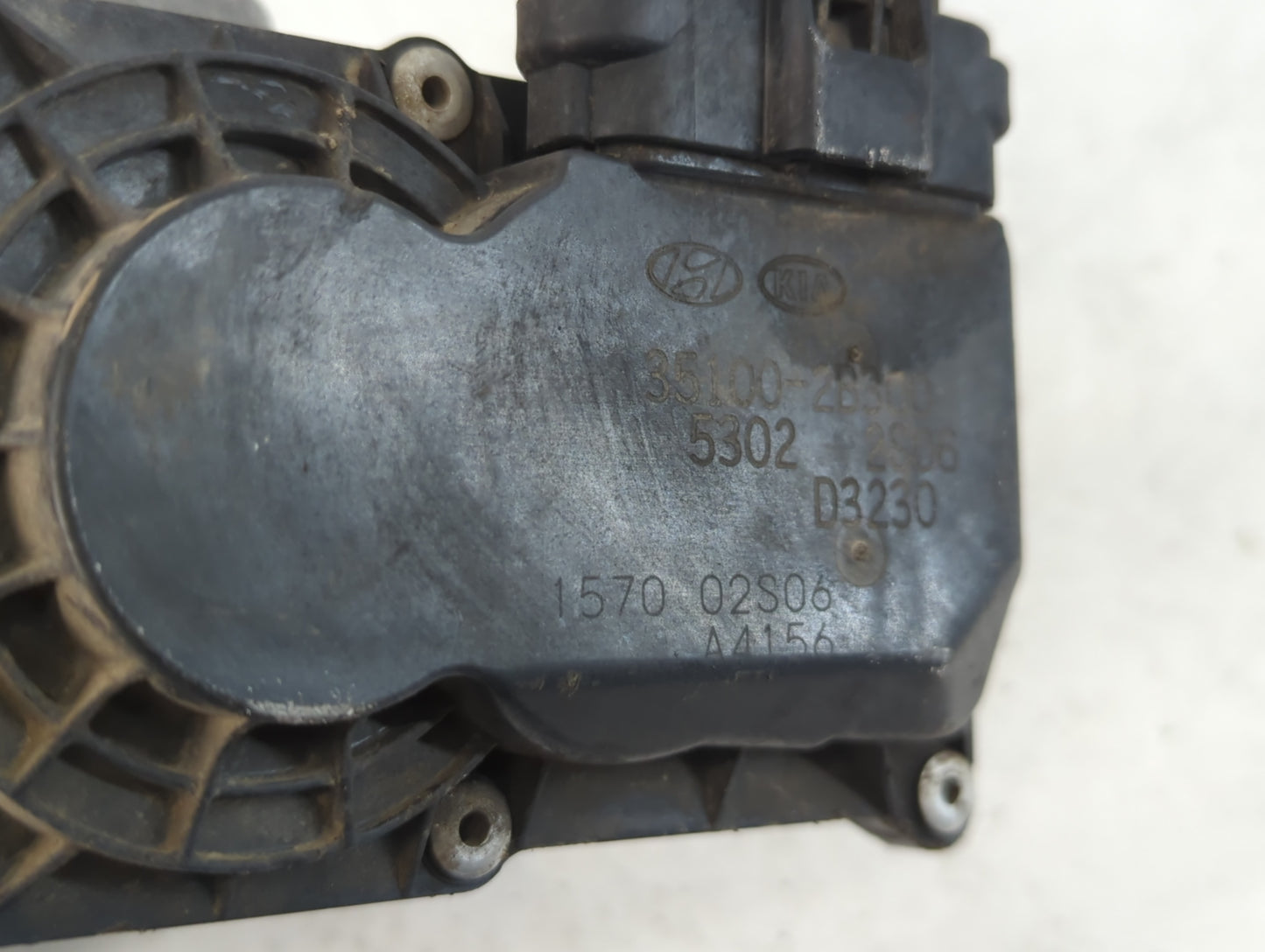 2012-2019 Hyundai Accent Throttle Body P/N:35100-2B30B Fits Fits 2012 2013 2014 2015 2016 2017 2018 2019 OEM Used Auto Parts