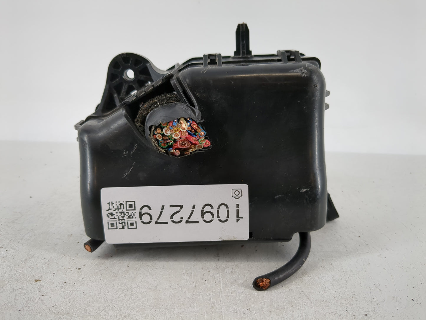 2015 Hyundai Accent Fusebox Fuse Box Panel Relay Module P/N:91420-1R500 Fits OEM Used Auto Parts - Oemusedautoparts1.com