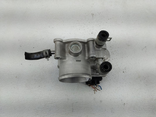 2012-2019 Hyundai Accent Throttle Body P/N:35100-2B300 Fits Fits 2012 2013 2014 2015 2016 2017 2018 2019 OEM Used Auto Parts