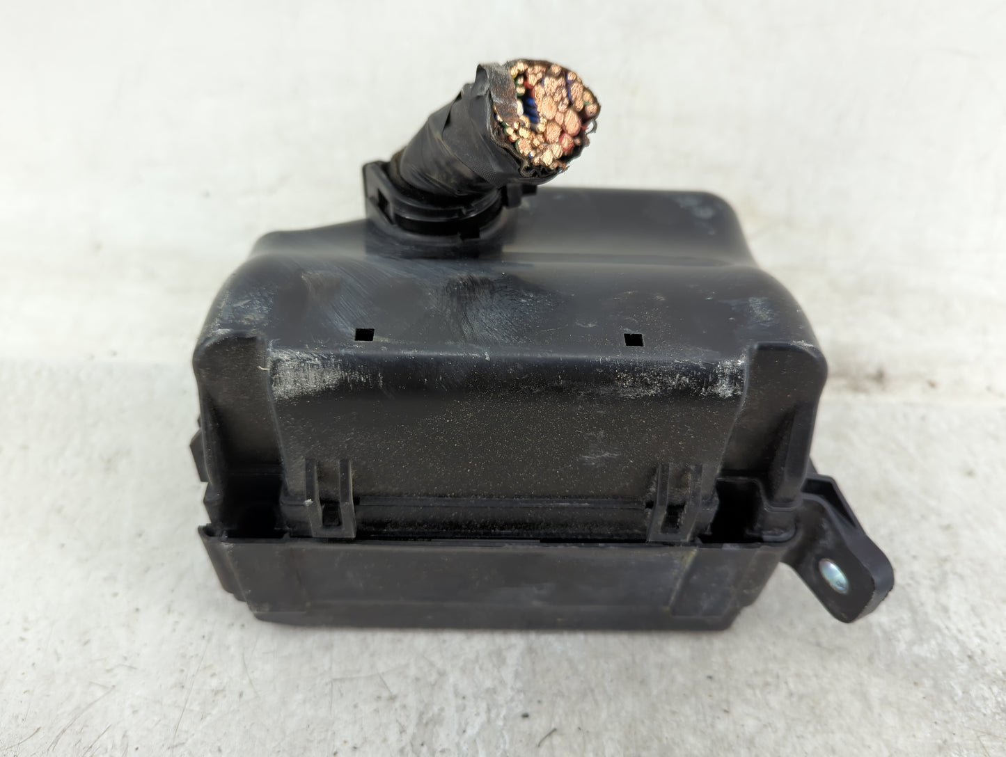 2015-2017 Hyundai Accent Fusebox Fuse Box Panel Relay Module P/N:91420-1R620 Fits Fits 2015 2016 2017 OEM Used Auto Parts -