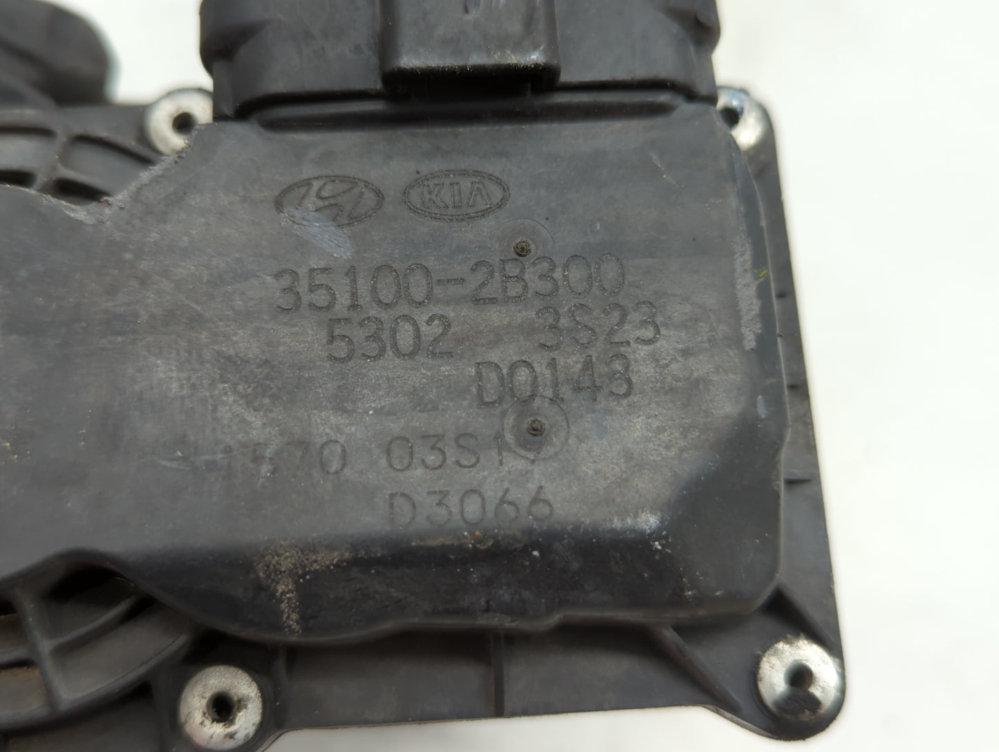 2012-2019 Hyundai Accent Throttle Body P/N:35100-2B310 5302-1S02, 35100-2B300 Fits Fits 2012 2013 2014 2015 2016 2017 2018 2