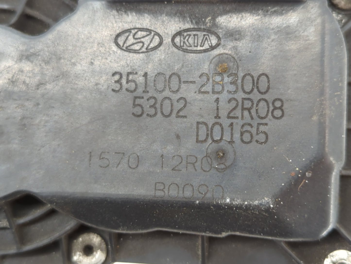 2012-2019 Hyundai Accent Throttle Body P/N:35100-2B300 Fits Fits 2012 2013 2014 2015 2016 2017 2018 2019 OEM Used Auto Parts