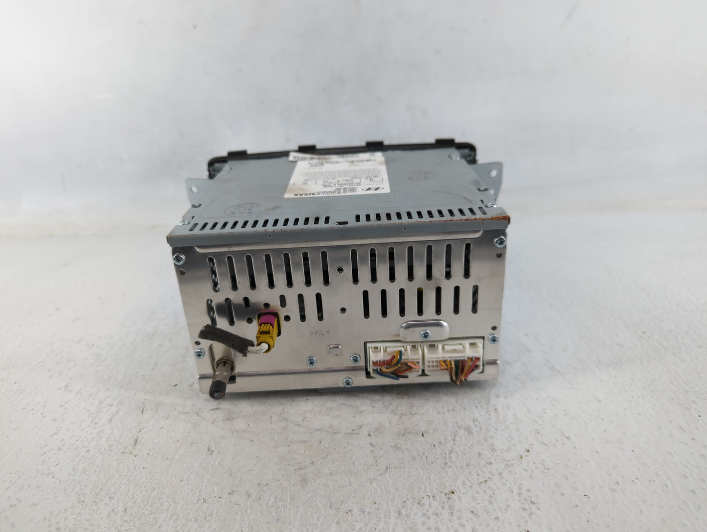 2015-2017 Hyundai Accent Am Fm Cd Player Radio Receiver - Oemusedautoparts1.com