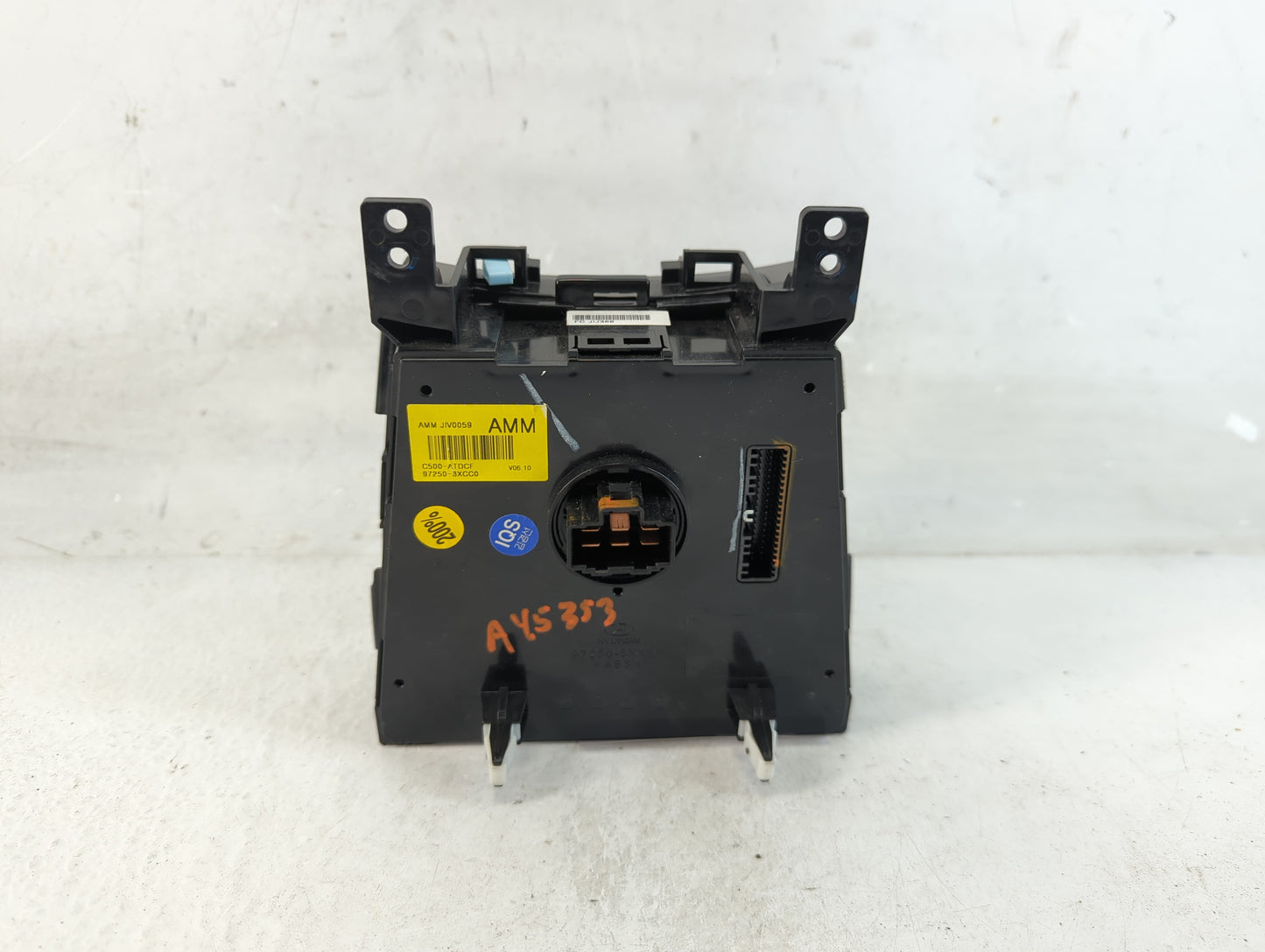 2014-2016 Hyundai Elantra Climate Control Module Temperature AC/Heater Replacement P/N:97250-3XCC0 97250-3XCC1 Fits OEM Used