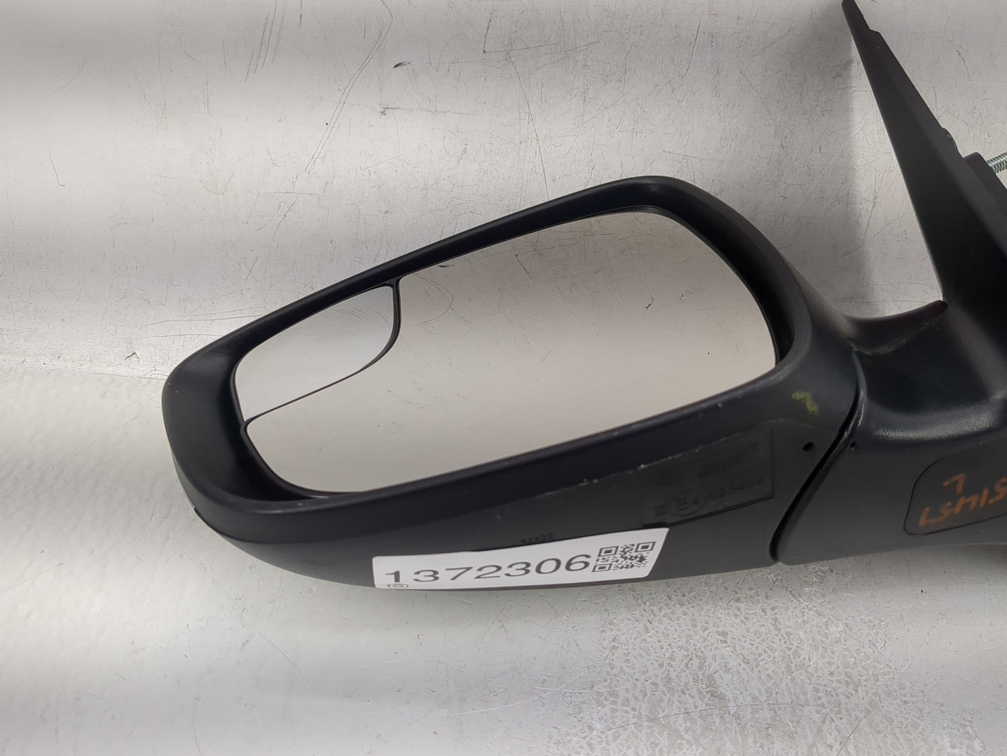 2015 Hyundai Elantra Driver Side View Mirror - Left Door Mirror OEM Used - Oemusedautoparts1.com