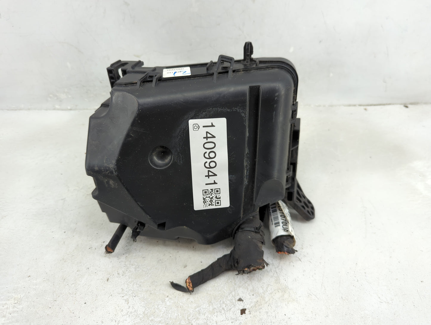 2014-2016 Hyundai Elantra Fusebox Fuse Box Panel Relay Module P/N:91951-3X710 Fits Fits 2014 2015 2016 OEM Used Auto Parts -
