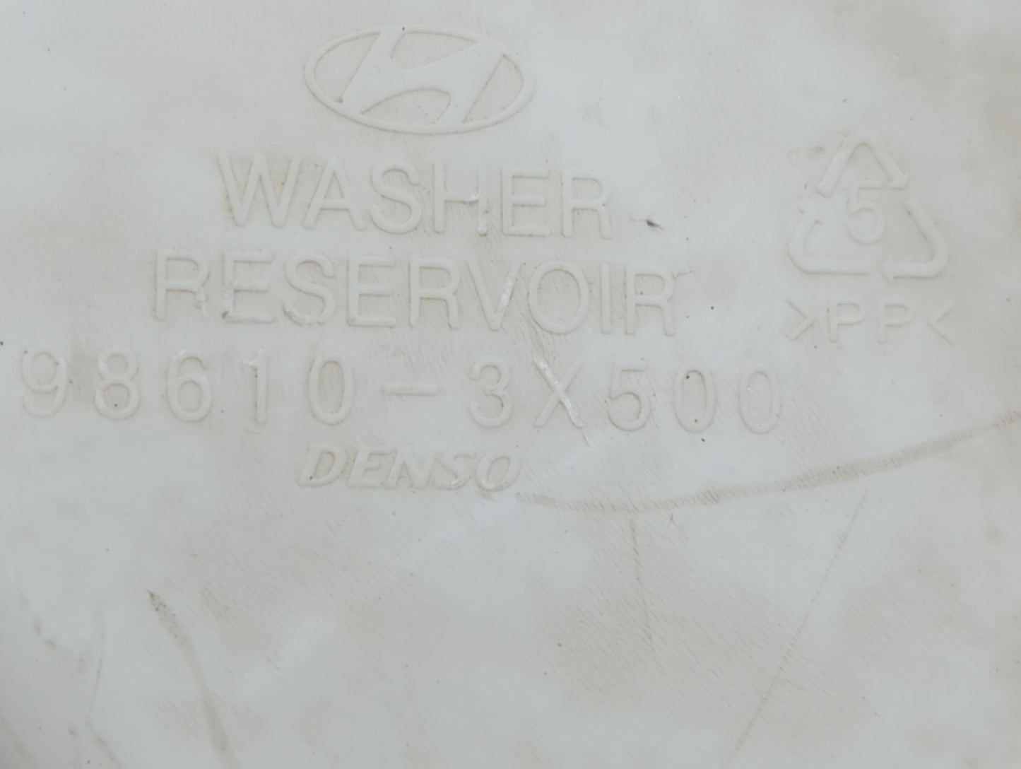 2014-2016 Hyundai Elantra Windshield Washer Fluid Reservoir Bottle Oem - Oemusedautoparts1.com