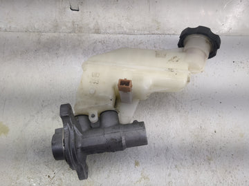 2014-2016 Hyundai Elantra Brake Master Cylinder 1498098