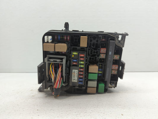 2014-2016 Hyundai Elantra Fusebox Fuse Box Panel Relay Module P/N:912013Y060 91951-3X100 Fits Fits 2014 2015 2016 OEM Used Auto Parts