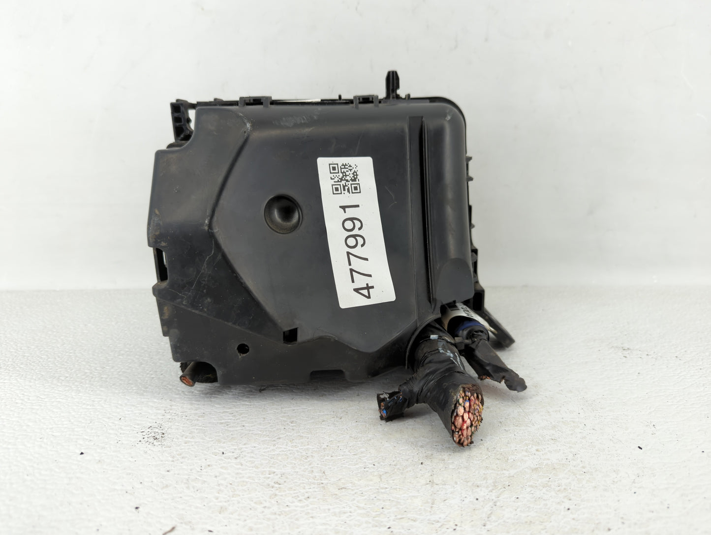 2014-2016 Hyundai Elantra Fusebox Fuse Box Panel Relay Module P/N:91951-3X710 Fits Fits 2014 2015 2016 OEM Used Auto Parts -