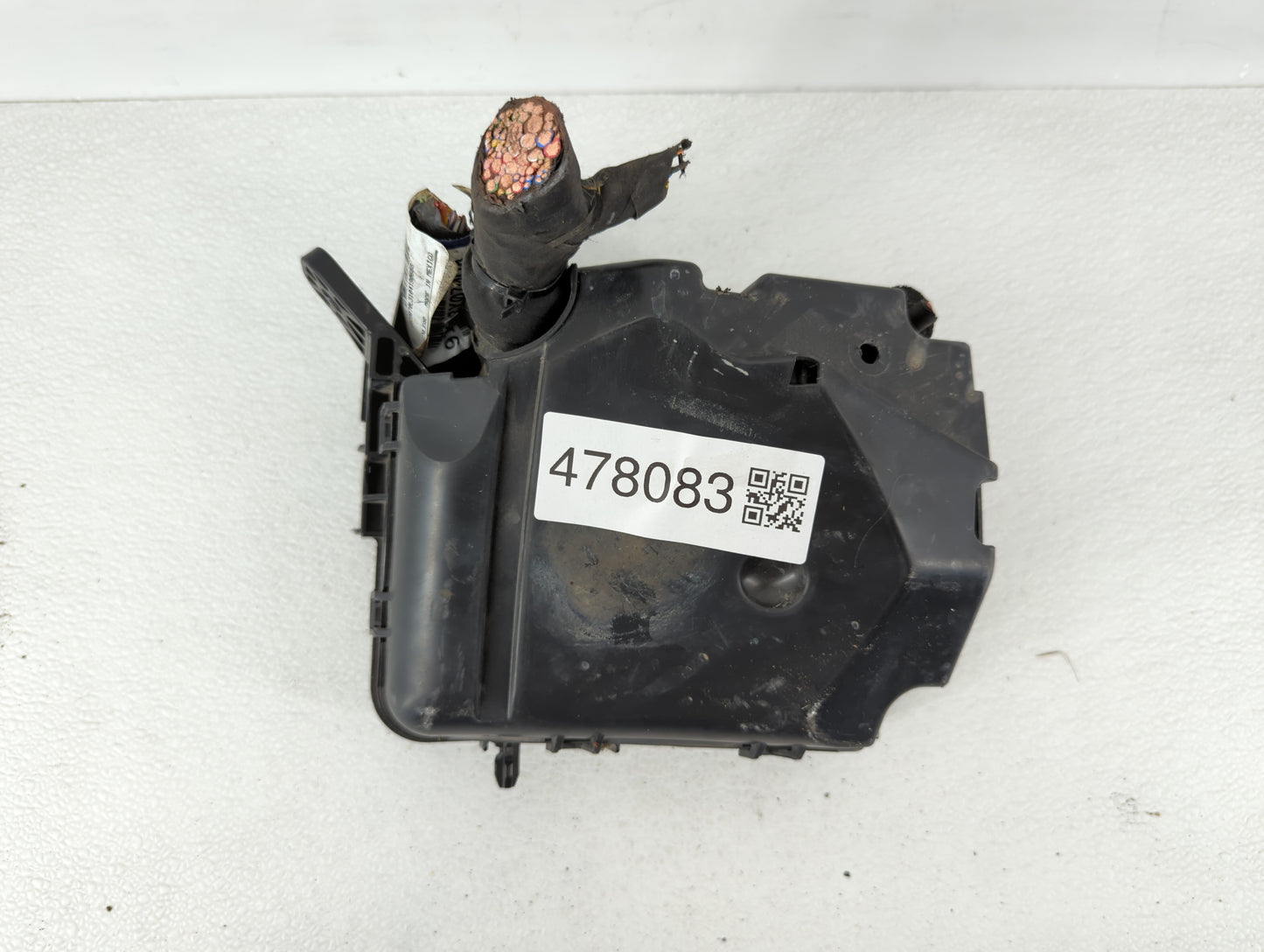 2014-2016 Hyundai Elantra Fusebox Fuse Box Panel Relay Module P/N:91951-3X710 91951-3X100 Fits Fits 2014 2015 2016 OEM Used