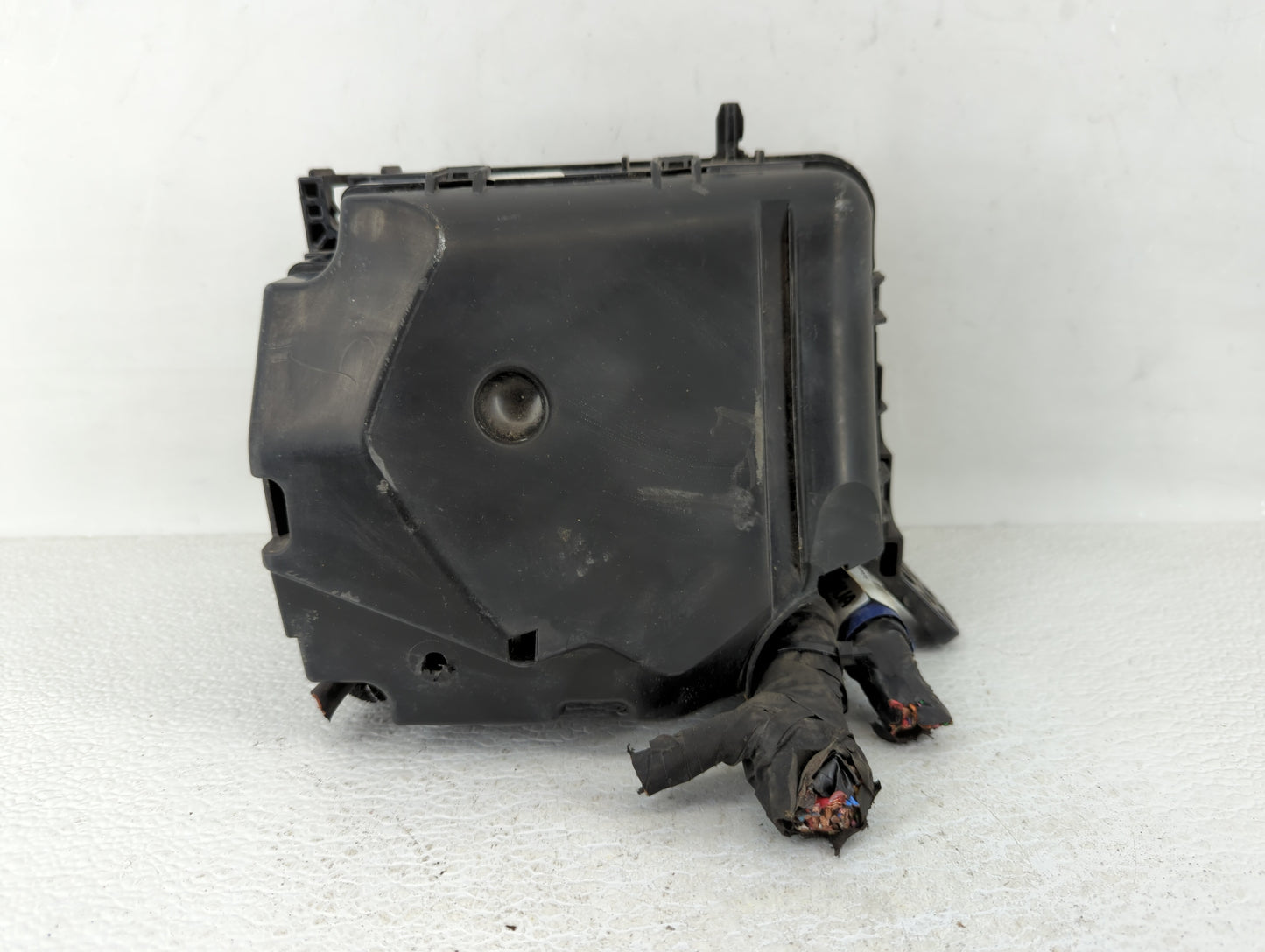 2014-2016 Hyundai Elantra Fusebox Fuse Box Panel Relay Module P/N:91951-3X710 91951-3X100 Fits Fits 2014 2015 2016 OEM Used