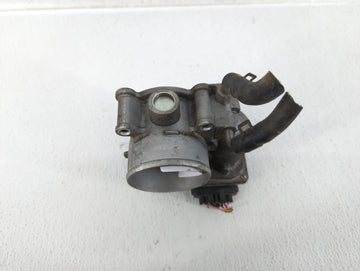 2011-2020 Hyundai Elantra Throttle Body P/N:35100-2E000 Fits Fits 2011 2012 2013 2014 2015 2016 2017 2018 2019 2020 2021 OEM Used Auto Parts