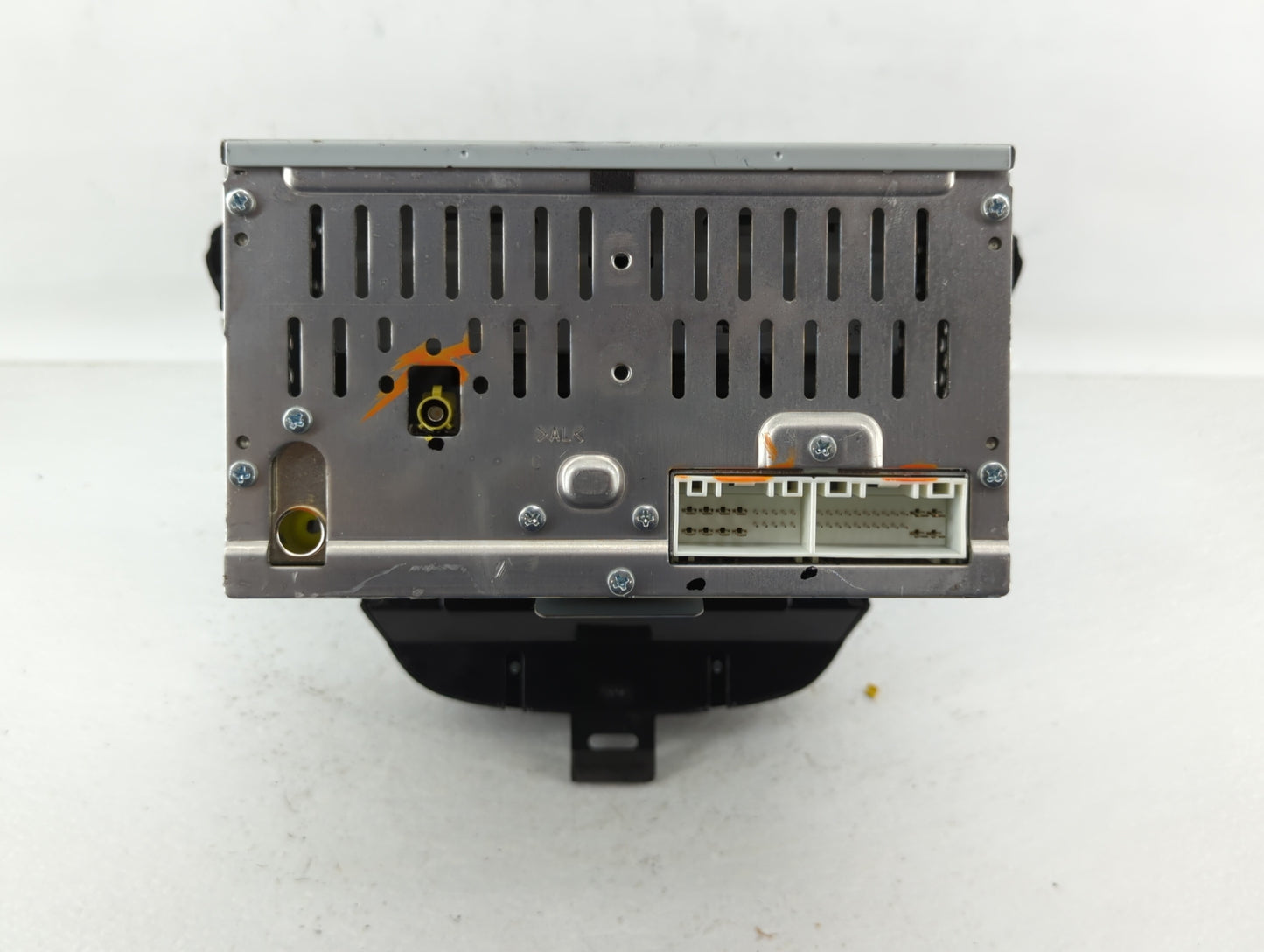2014-2016 Hyundai Elantra Am Fm Cd Player Radio Receiver - Oemusedautoparts1.com