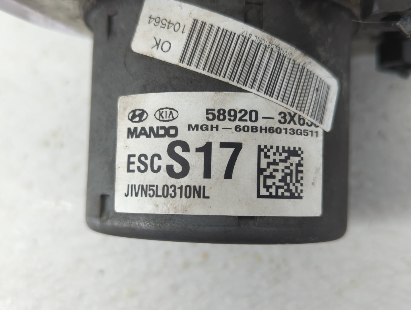 2014-2016 Hyundai Elantra ABS Pump Control Module Replacement P/N:58920-3X630 Fits Fits 2014 2015 2016 OEM Used Auto Parts -