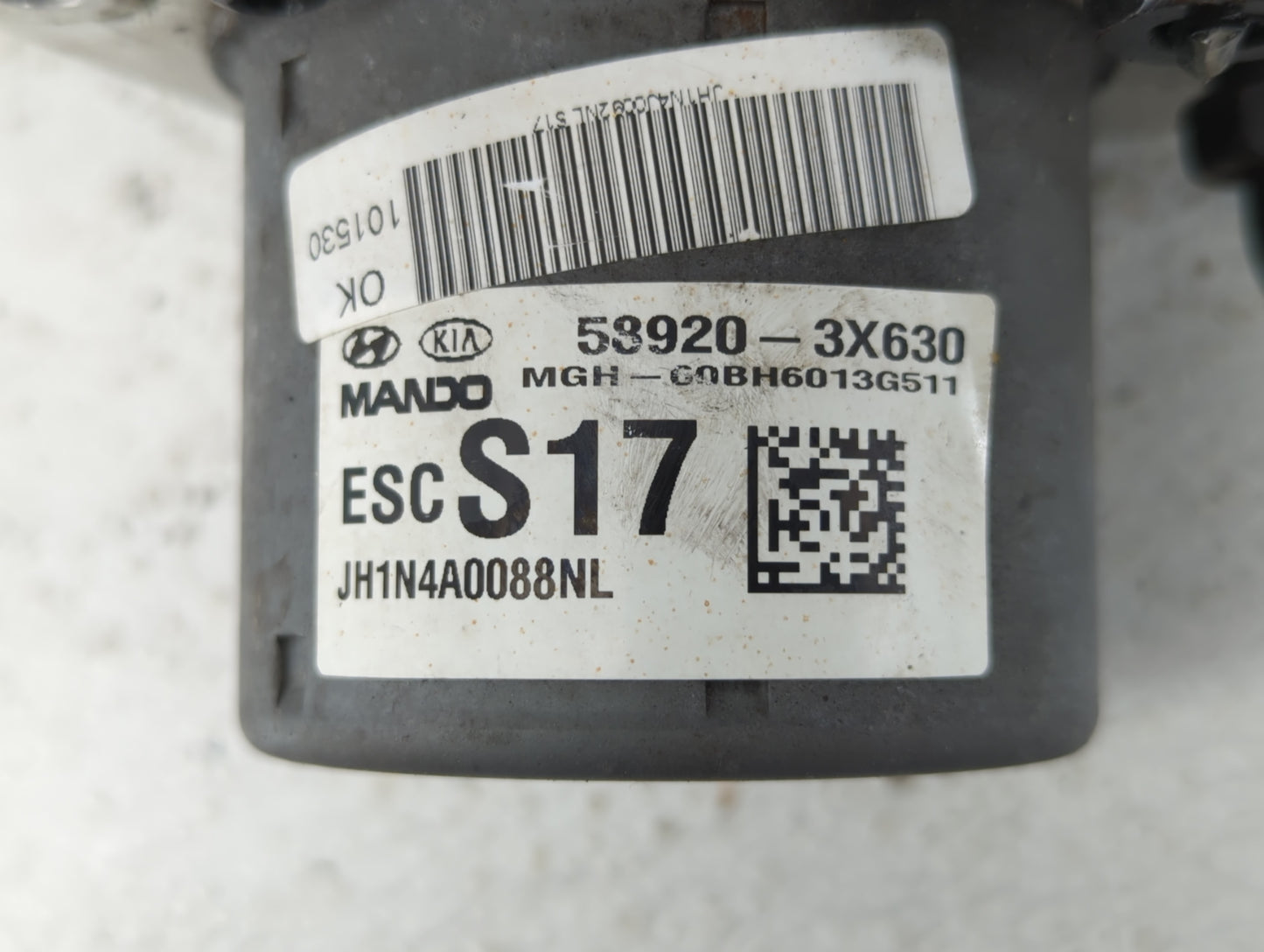 2014-2016 Hyundai Elantra ABS Pump Control Module Replacement P/N:58920-3X630 Fits Fits 2014 2015 2016 OEM Used Auto Parts -