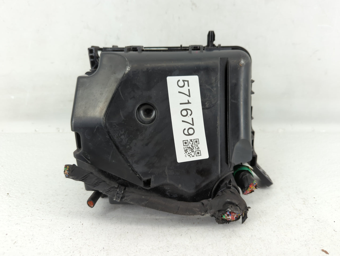 2014-2016 Hyundai Elantra Fusebox Fuse Box Panel Relay Module P/N:91951-3X710 Fits Fits 2014 2015 2016 OEM Used Auto Parts -