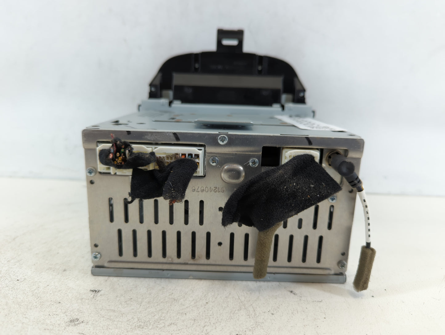 2014-2016 Hyundai Elantra Am Fm Cd Player Radio Receiver - Oemusedautoparts1.com