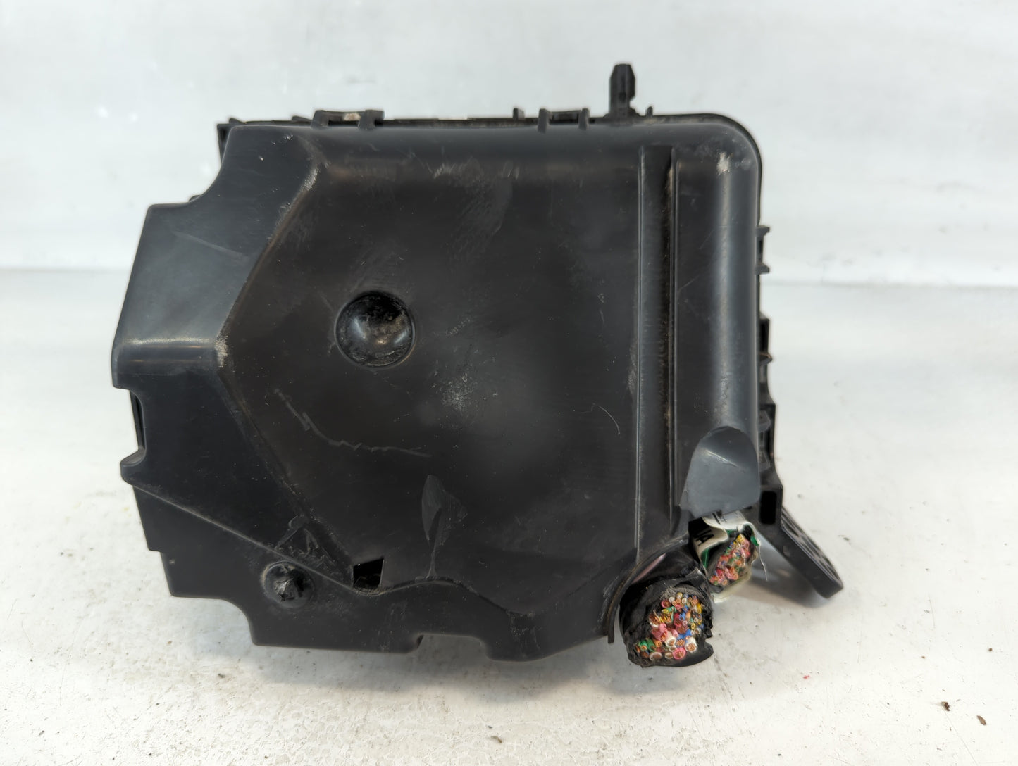 2014-2015 Hyundai Elantra Fusebox Fuse Box Panel Relay Module P/N:91951-3X710 Fits Fits 2014 2015 OEM Used Auto Parts - Oemu