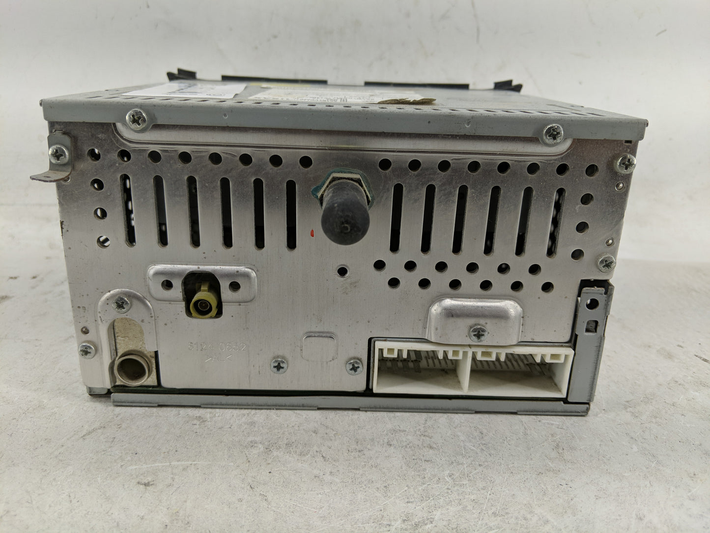 2014-2015 Hyundai Genesis Radio AM FM Cd Player Receiver Replacement P/N:96180-2M118YHG Fits Fits 2014 2015 OEM Used Auto Pa